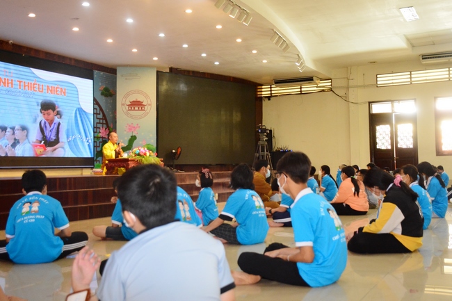 Khóa tu thanh thiếu niên